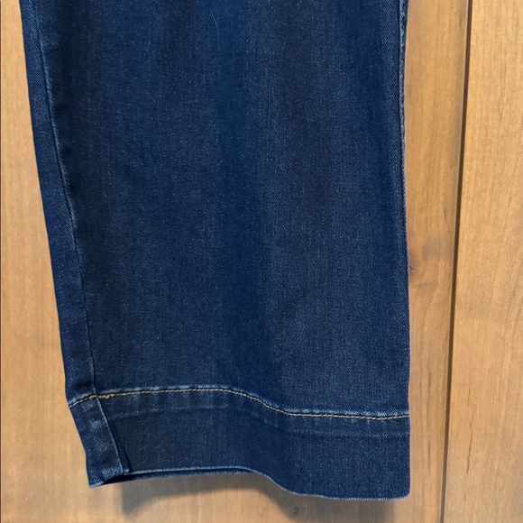 Kut from the Kloth Ashton Barrel Leg high rise Cropped Jeans Womens 12 pockets - Picture 8 of 16